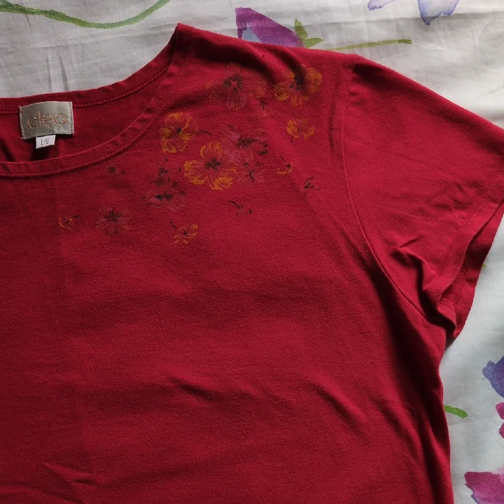 Cleo Red Floral Top size Large - Picture 1 of 4